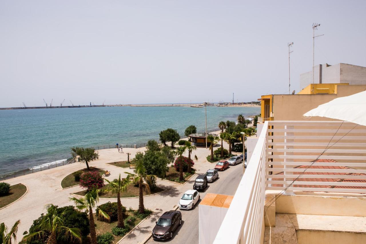 Sea Beach Pozzallo Kültér fotó